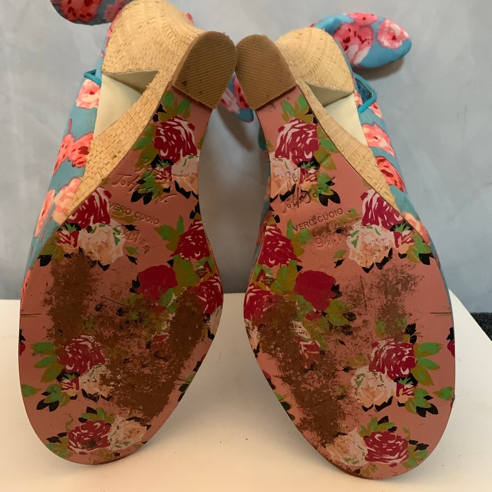 Betsey Johnson Floral Peep Toe Wedges - Picture 10 of 10